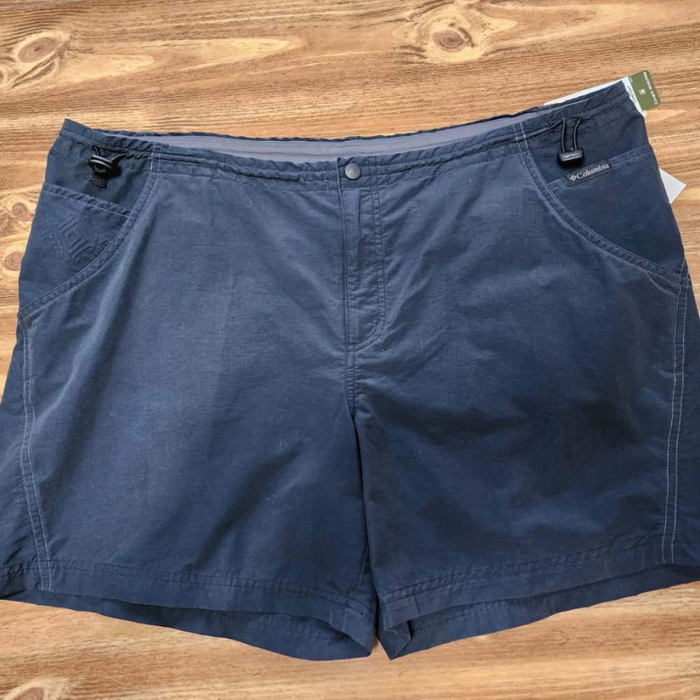New Columbia Arch Cape Short - Black - Womans XL